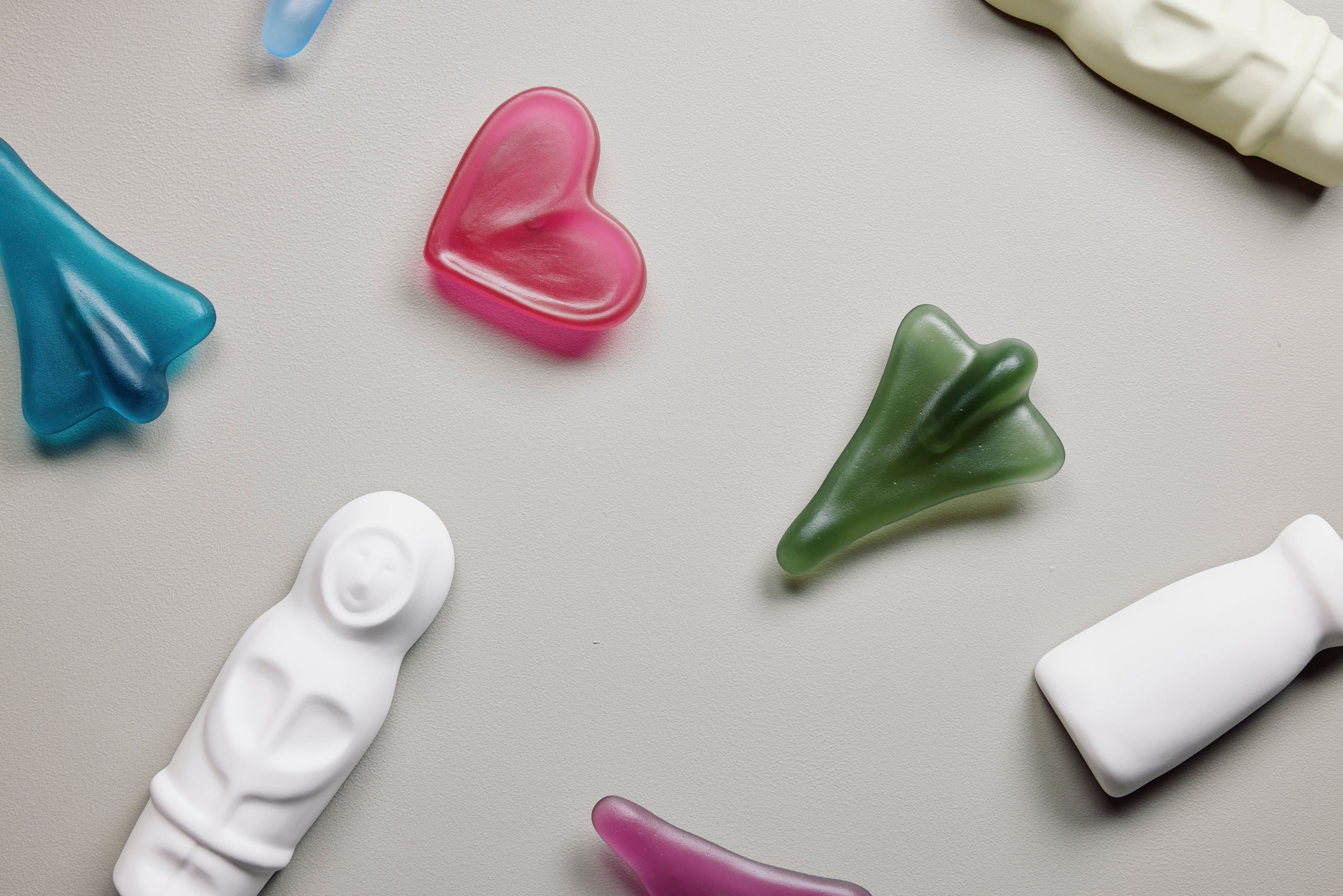 Simon Lewis Wards official site